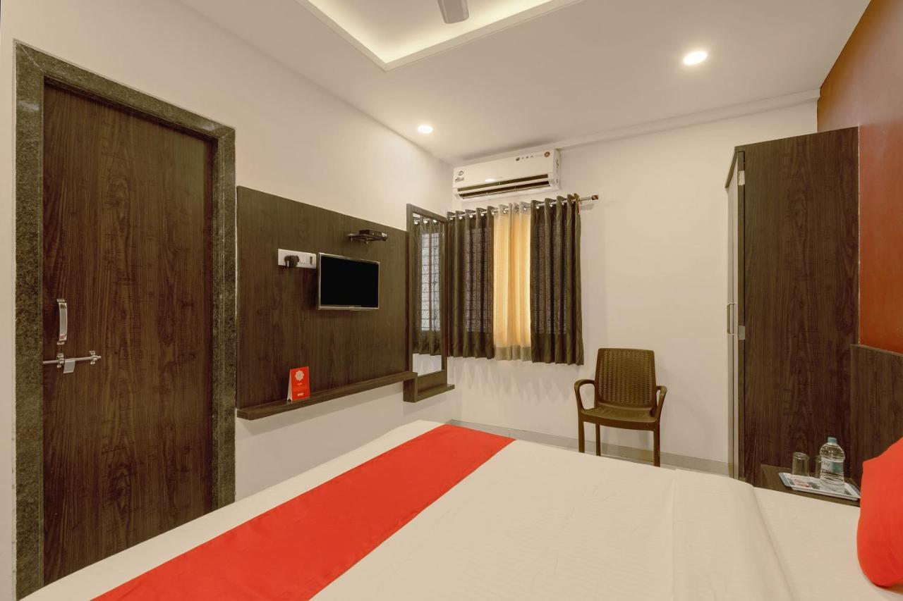 Oyo Flagship 19196 Shree Sai Niladri Residency Shirdi Buitenkant foto