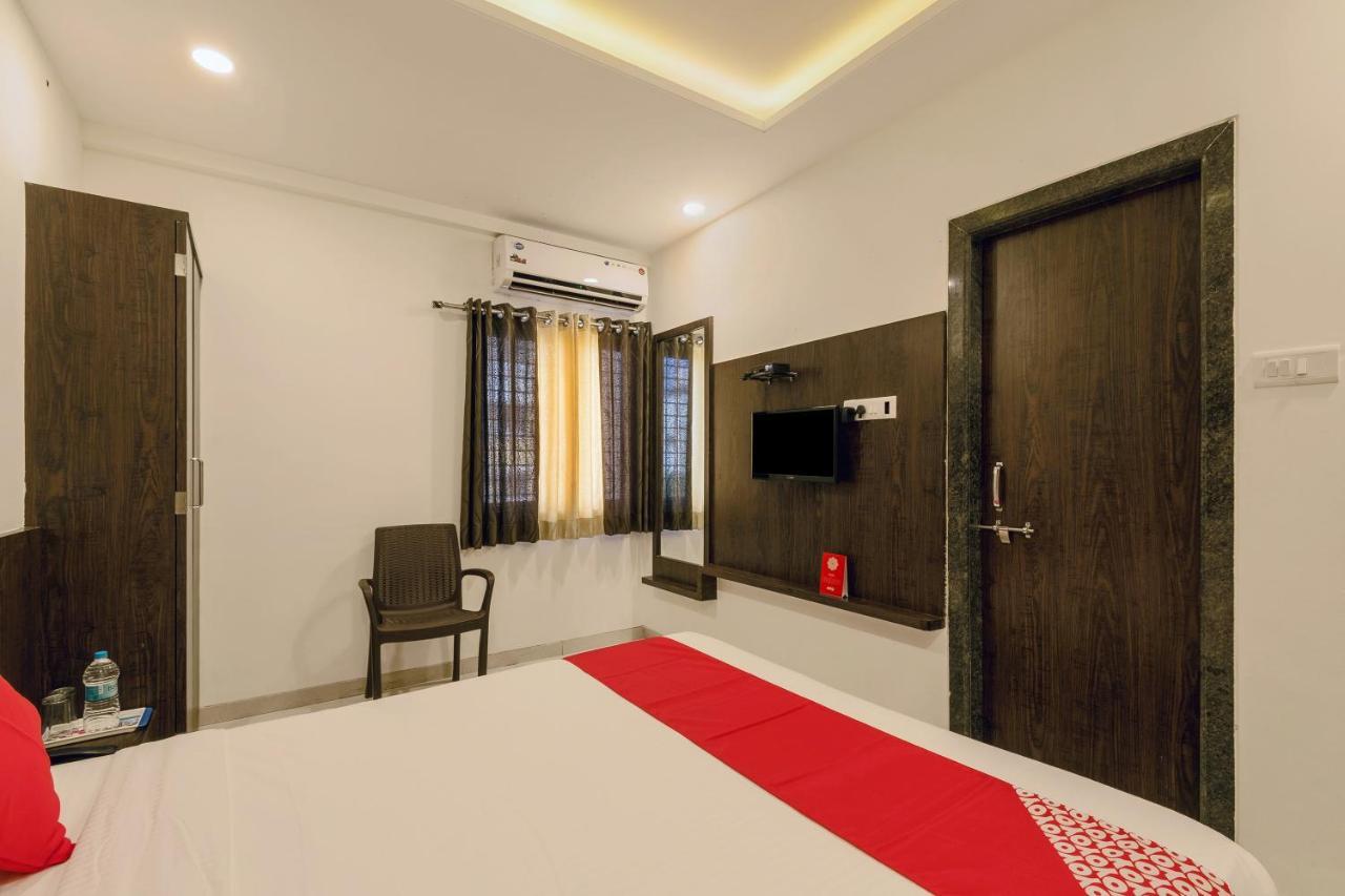 Oyo Flagship 19196 Shree Sai Niladri Residency Shirdi Buitenkant foto